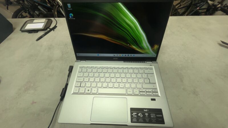 Acer Swift 3  | AMD Ryzen 5 5500U  |  16GB RAM  |  512GB SSD  |  Windows 11 Home  |  Mit Ladegerät  | Zustand: Sehr Gut – Bild 2
