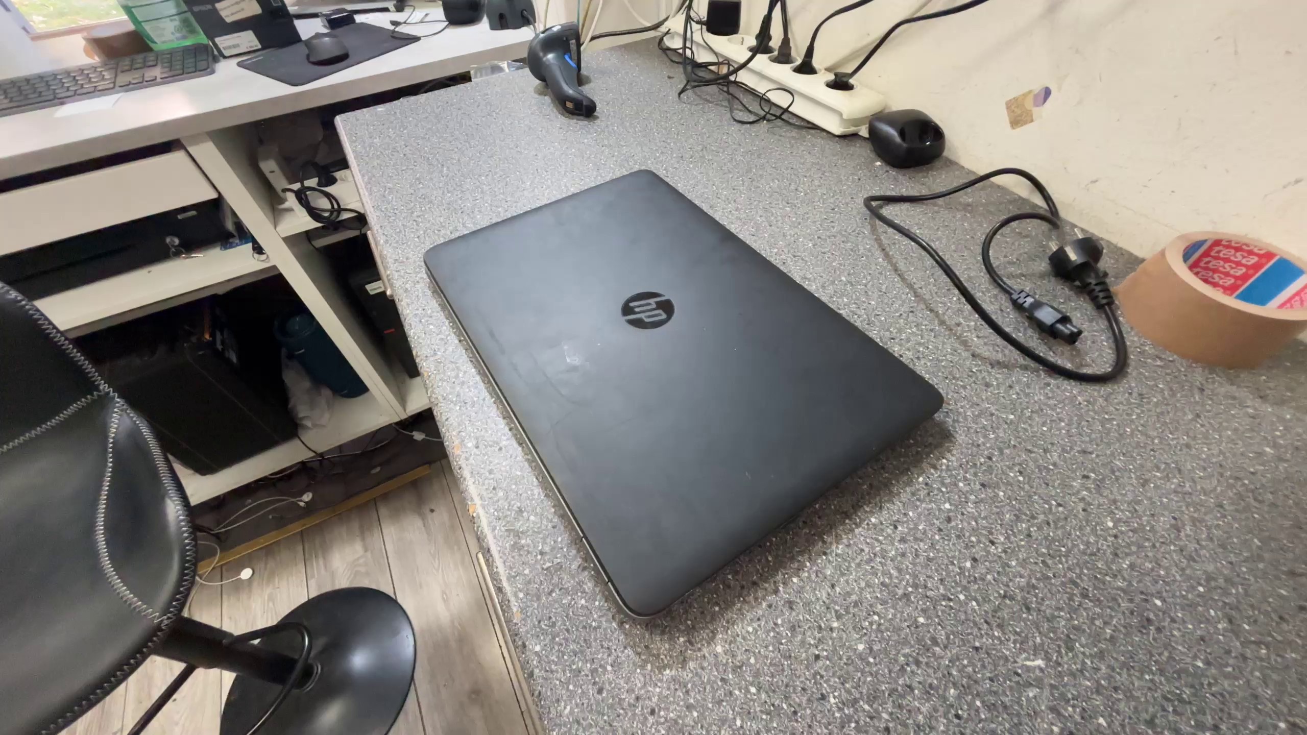 HP EliteBook 850 G2, i7-5600U | 8GB RAM | 256GB SSD | 15.6 Zoll Display. Kratzer auf Deckel und Palmrest. | Zustand: Gut – Bild 4