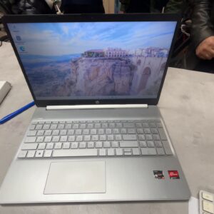 HP 15s-eq2800rg, 15.6" FHD, Ryzen 5 5500U, 8GB RAM, 512GB SSD, AMD Radeon, Win 11 Home, Silber. | Zustand: Gut