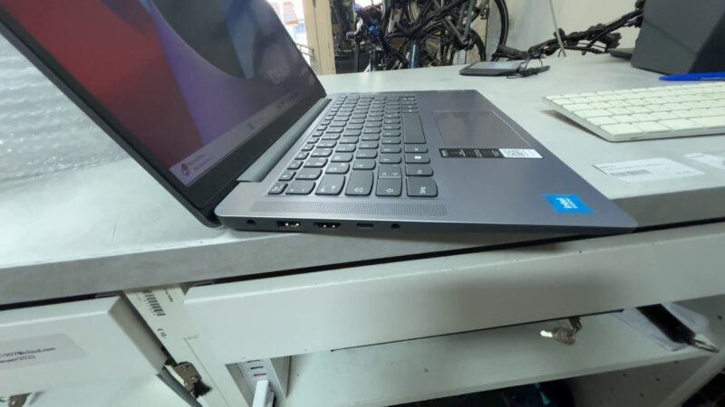 Lenovo IdeaPad Slim 3 14IAN8, Intel N100 | 4GB RAM | 128GB SSD | Win 11 | 14 Zoll | Zustand: Sehr Gut – Bild 3