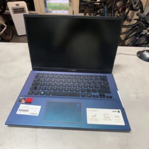 Asus Vivobook 14 R424D | Ryzen 5 3500U | 8GB RAM | 512GB SSD | 14" FHD Display | Dunkelblau | Zustand: Gut