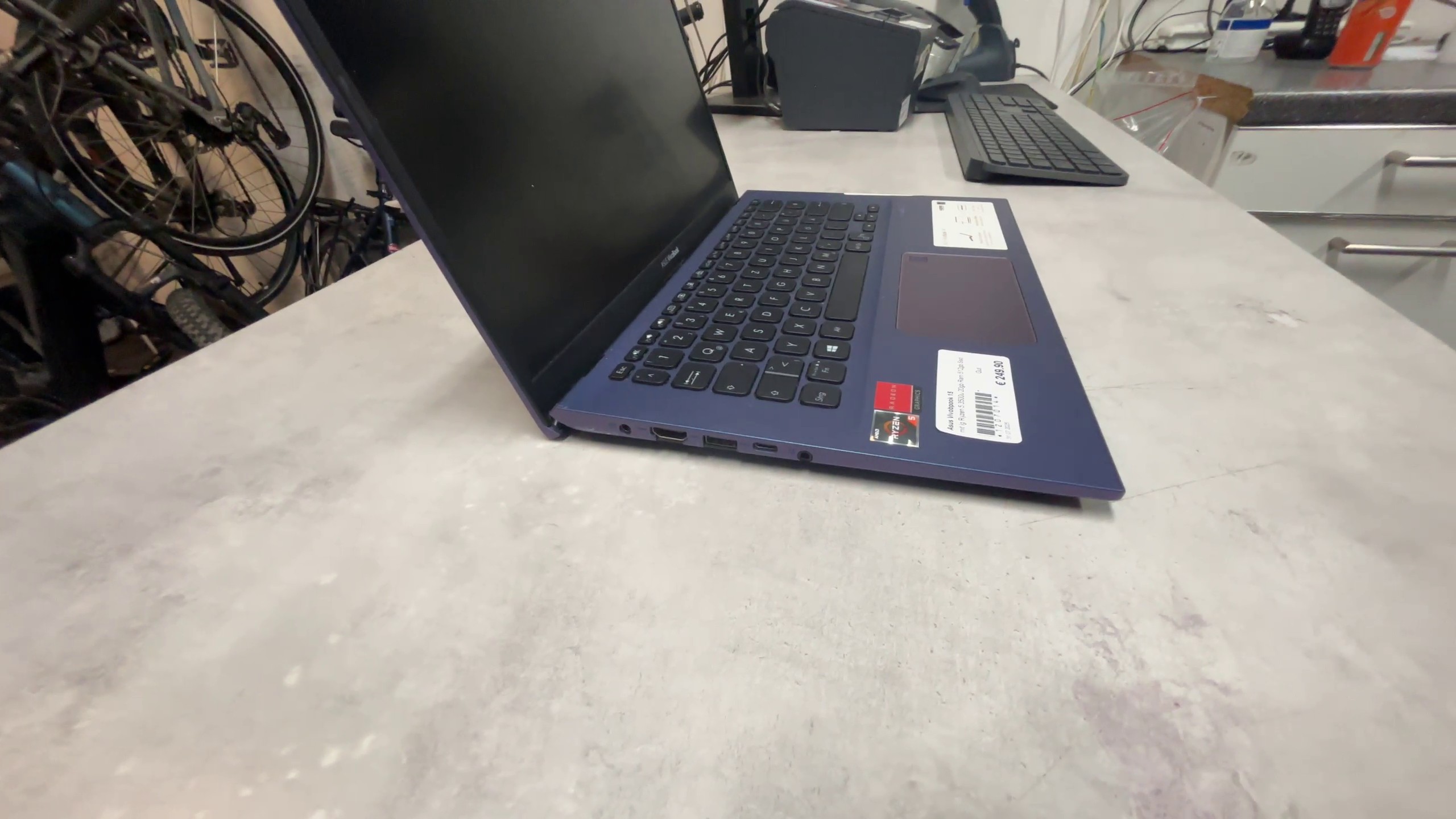 Asus Vivobook 14 R424D | Ryzen 5 3500U | 8GB RAM | 512GB SSD | 14" FHD Display | Dunkelblau | Zustand: Gut – Bild 2