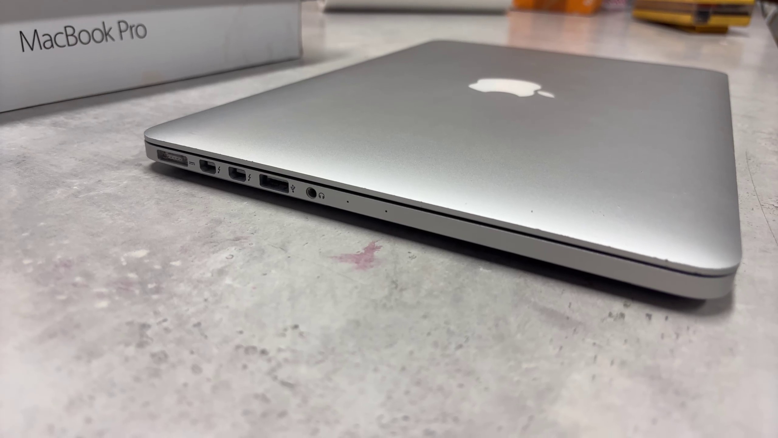 MacBook Pro A1502 2015 | i5 2 |9GHz | 8GB | 512GB SSD | 13.3" Retina | mit Originalverpackung | DE | Zustand: Gut – Bild 5