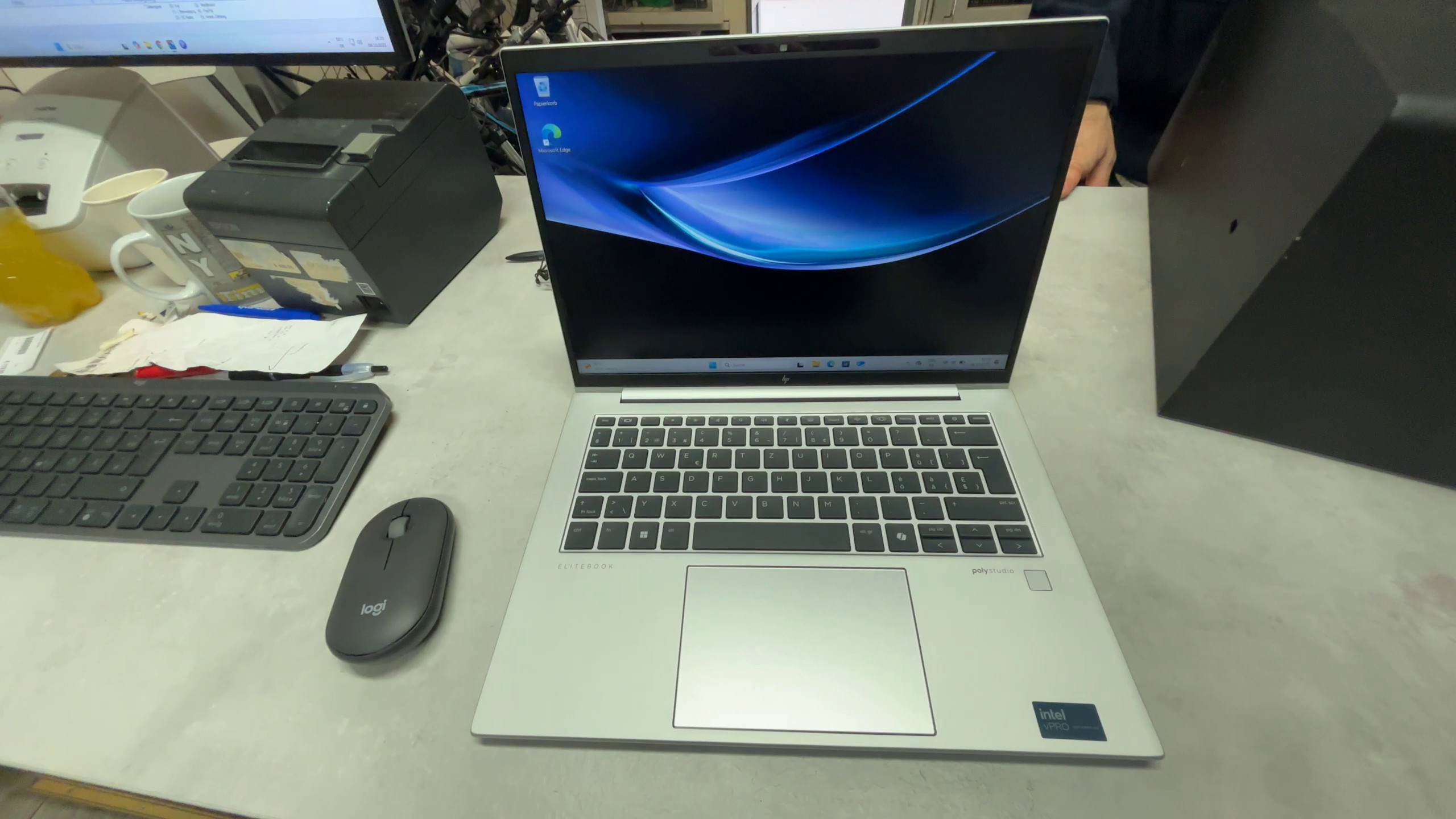 HP Elitebook 840 G11, 14 Zoll, Intel Ultra 5 135U, 16GB RAM, 256GB SSD, Windows 11 Pro, inkl. Ladegerät. | Zustand: Gut – Bild 2