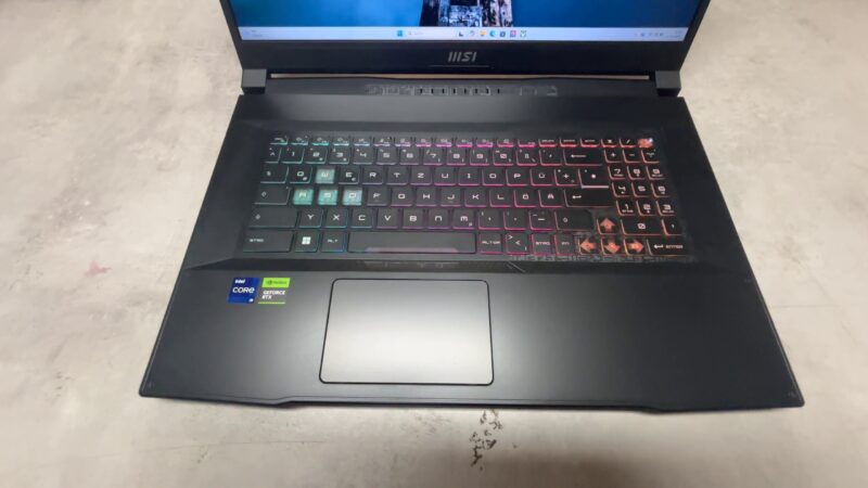 Msi Katana 17 B13vgk-671 | Ohne Verpackung i9-13900H 2.60 GHz  |  16GB RAM  |  1TB SSD  |  RTX 4070 8GB  |  Windows 11 Home  |  Mit Ladegerät  | Zustand: Sehr Gut – Bild 3