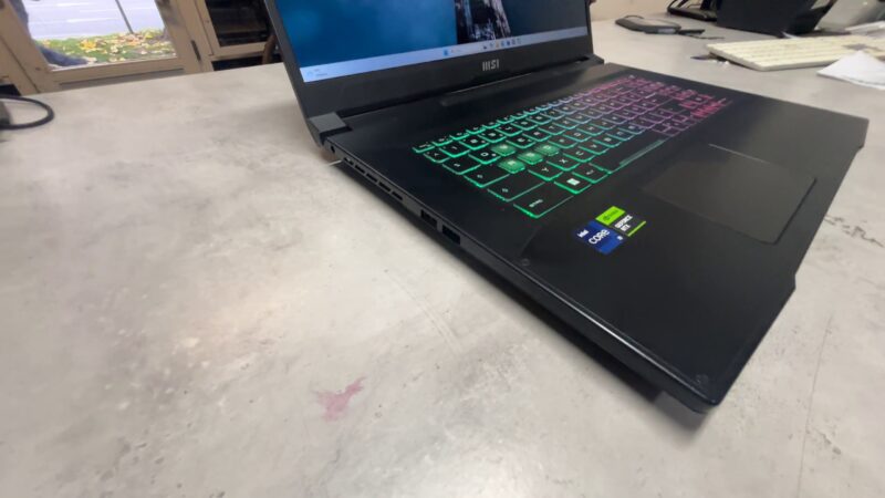 Msi Katana 17 B13vgk-671 | Ohne Verpackung i9-13900H 2.60 GHz  |  16GB RAM  |  1TB SSD  |  RTX 4070 8GB  |  Windows 11 Home  |  Mit Ladegerät  | Zustand: Sehr Gut – Bild 4