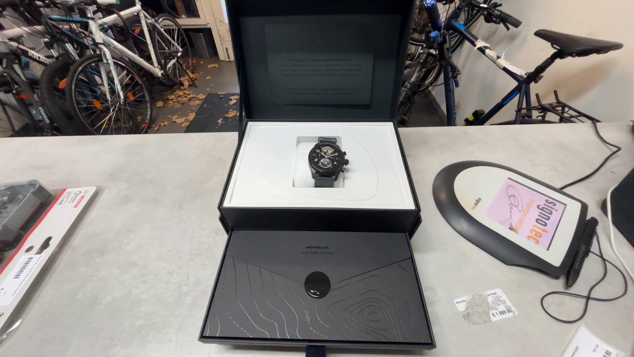 Montblanc Summit 3 S3T22, mit Originalverpackung, Titanium Smartwatch 42mm, Wear OS 3, inkl. Kautschuk- und Lederarmband. | Zustand: Sehr Gut – Bild 2