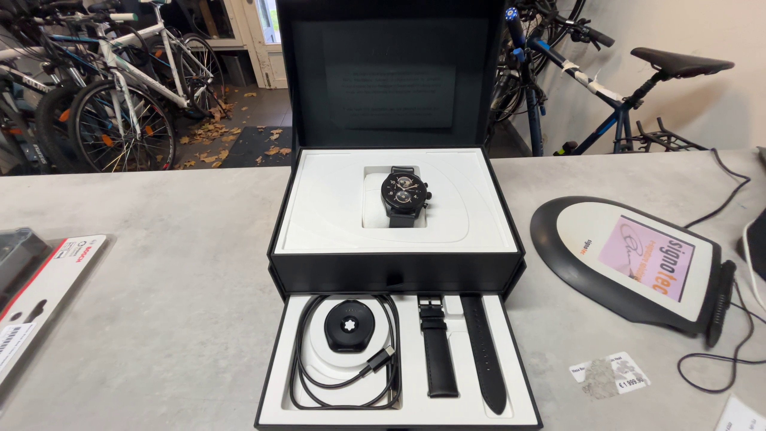 Montblanc Summit 3 S3T22, mit Originalverpackung, Titanium Smartwatch 42mm, Wear OS 3, inkl. Kautschuk- und Lederarmband. | Zustand: Sehr Gut – Bild 3
