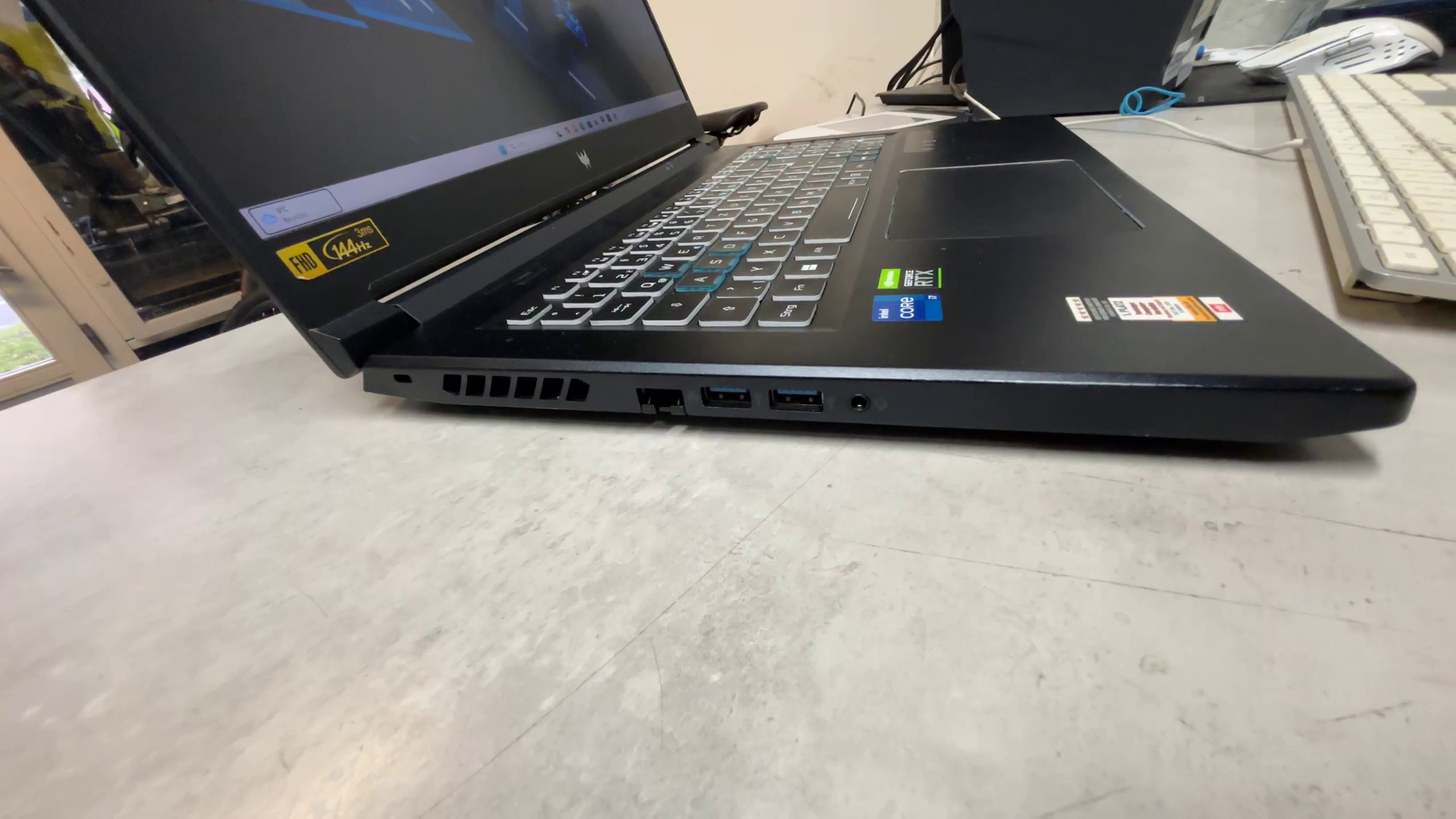 Acer Predator Helios 300 PH315-54, i7-11800H, 32GB RAM, 1TB SSD, RTX 3070 8GB, Windows 11 | Zustand: Sehr Gut – Bild 3