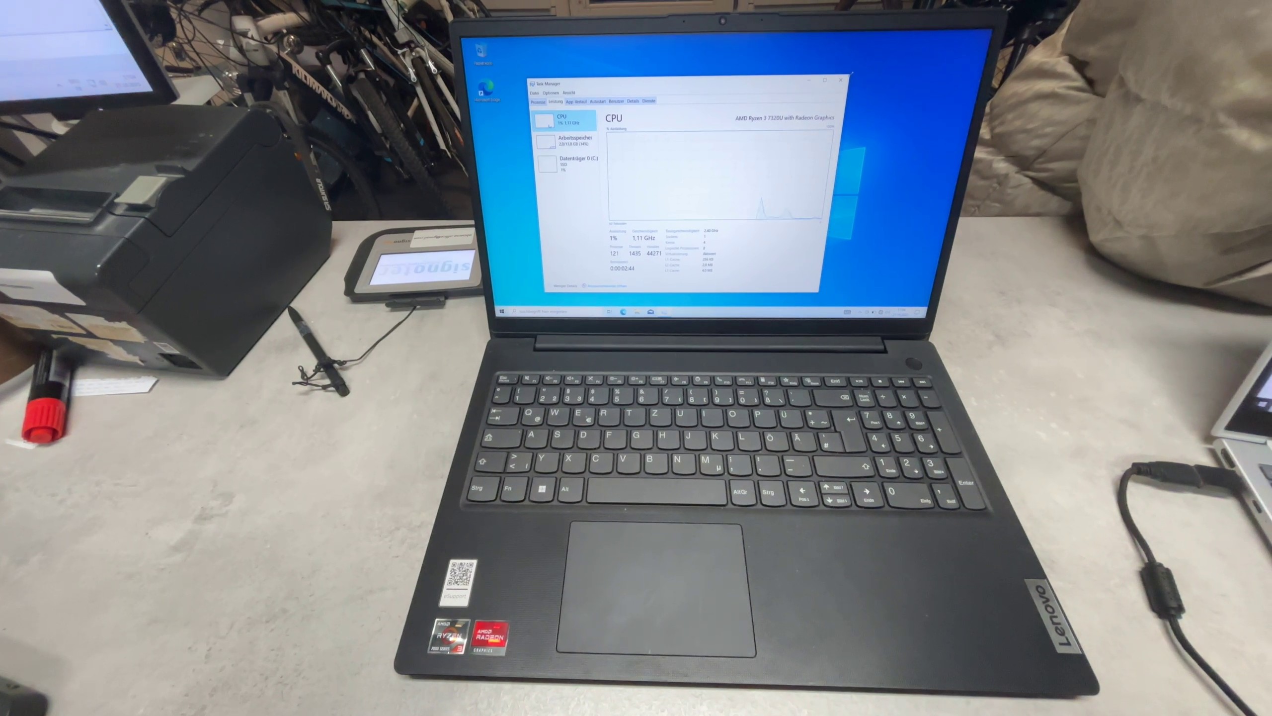 Lenovo  V15 G4, Ryzen 3 7320u | 16gb ram | 512gb ssd || Zustand: Sehr Gut