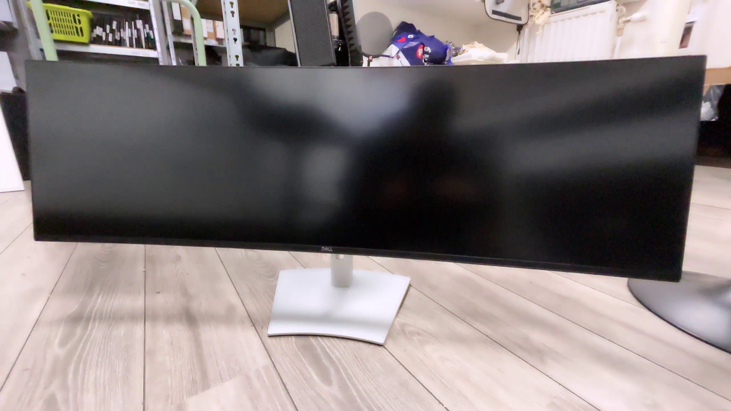 Dell UltraSharp U4924DW, 49" Dual QHD Curved Monitor mit IPS Black Technologie, KVM-Switch und USB-C (bis zu 90W). | Zustand: Sehr Gut – Bild 2