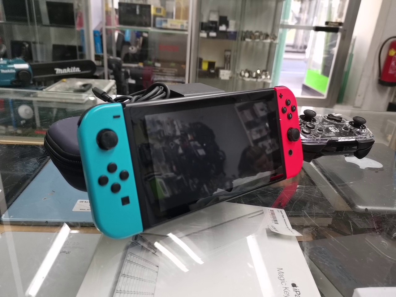 Nintendo Switch | Zustand: Gut – Bild 3