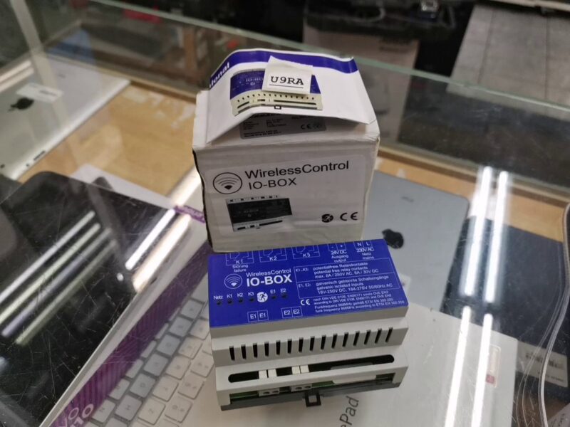 Schrack Wirelesscontrol I/o Box 2 Eingänge, 3 Ausgänge | mit Originalverpackung | Zustand: Neu – Bild 2