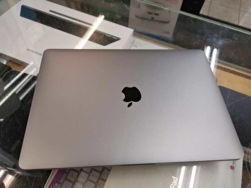 Macbook Pro Core I5 Quad Core  | 16 GB RAM 512 GB SSD intel Iris Graphics 1536 MB 109  Ladezyklen   | Zustand: Sehr Gut – Bild 2