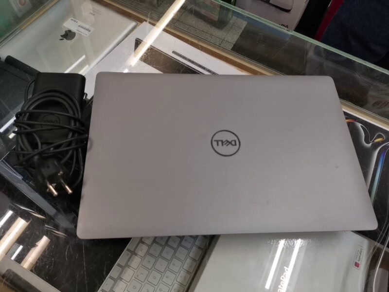 Dell Latitude 5510, i5-10310U (10. Gen) | 8GB DDR4 RAM | 256GB SSD | 15.6" FHD Display | Win 11 Pro | QWERTZ | Zustand: Gut – Bild 3