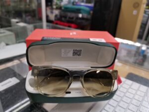 Fauna Audio Glasses 03g3c10907, mit Originalverpackung Designer Bluetooth Audio Brille mit Freisprechfunktion, Zeiss Linsen, IP52, Ladecase. | Zustand: Sehr Gut
