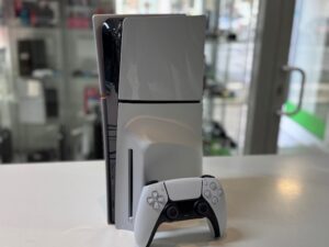 Sony PS5 Slim 1TB Disc Edition | Mit 1 Controller  |  HDMI  |  Stromkabel  |  Ladekabel  | Zustand: Sehr Gut
