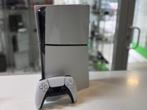 Sony Ps5 Slim 1tb Digital Edition  | mit 1 Controller  |  HDMI  |  Stromkabel  |  Ladekabel  | Zustand: Sehr Gut | Farbe: