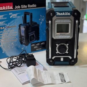 Makita DMR108N Akku-/Elektro-Baustellenradio solo, mit verpackung und rechnung von fetter (01.08.25)  | Zustand: Wie Neu
