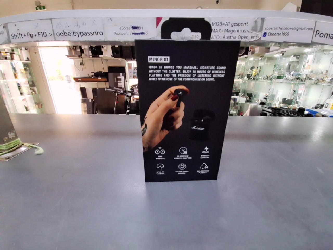 Marshall Minor III True Wireless, mit Originalverpackung (geöffnet), DEFEKT: Rechter Ohrhörer klappert, ohne Garantie. 25h Akku, Bluetooth 5.2, Qi-Case. | Zustand: Neu – Bild 3