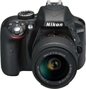 Nikon D3300 | mit nikkor 18-55mm 1.3 |5-5 |6G | 10050 auslösungen | Zustand: Gut