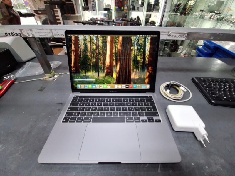 Apple MacBook Pro 13,3 Zoll  M2, 2022, DE | 8 | 256Gb | Zyklen 39 | Ladegerät | Zustand: Gut – Bild 2