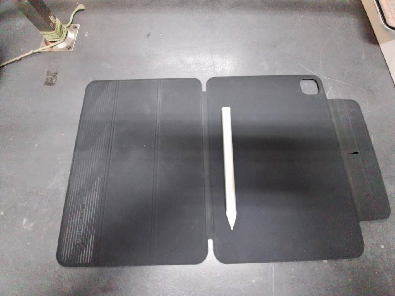 Apple iPad Pro 11" M4 Wi-Fi 256GB, 5. Gen (2024), Silber, Akku 100%, Zyklen 26, Ultra Retina XDR Display, mit Originalverpackung, inkl. Hülle & Pencil. | Zustand: Sehr Gut – Bild 4