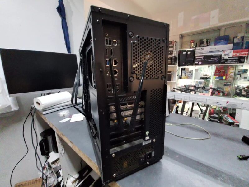 AMD Ryzen Gaming PC, Ryzen 7 5800X, 32GB RAM, 512GB NVMe SSD, RX 580 2048SP | Zustand: Gut – Bild 3