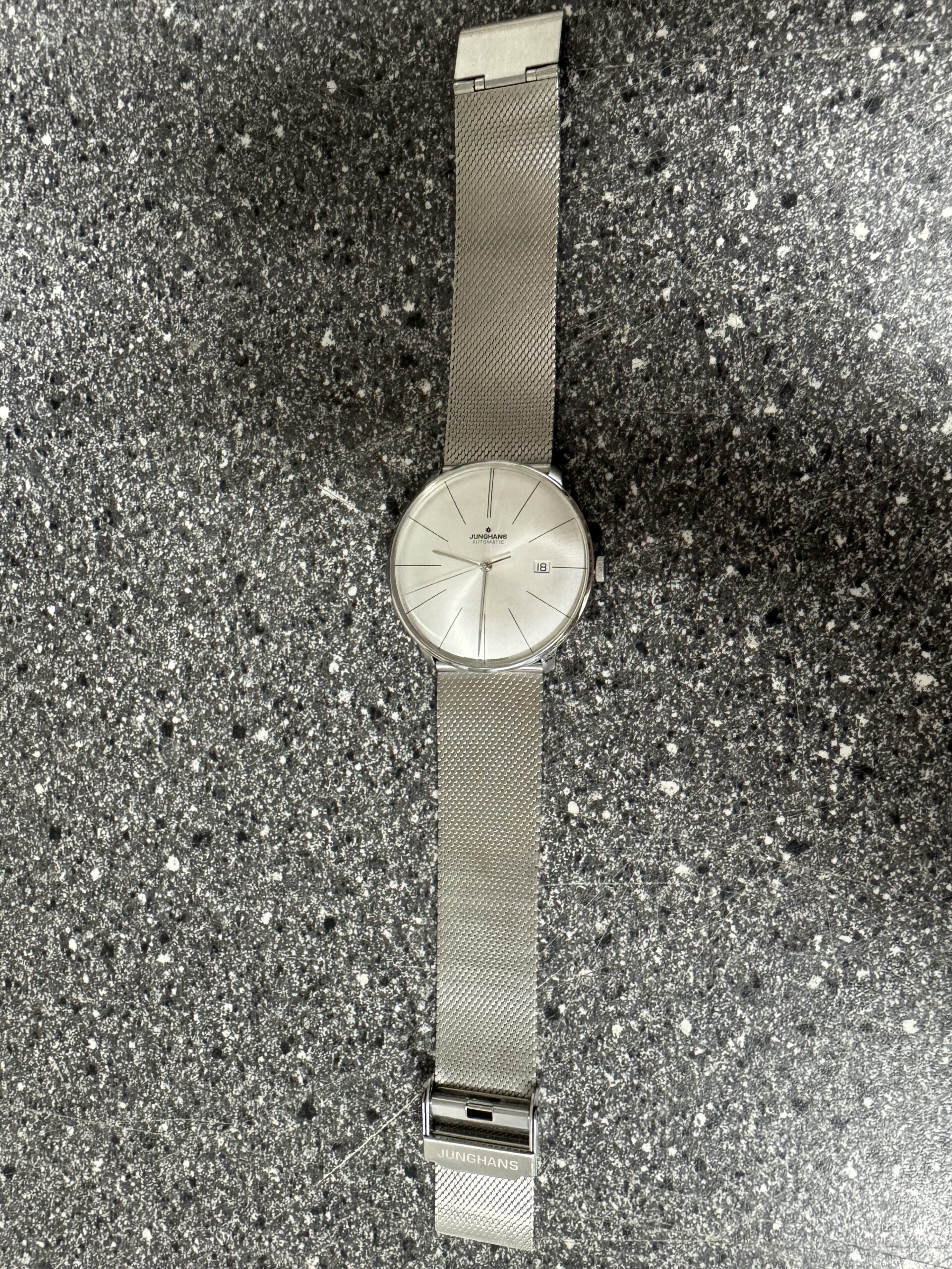 Junghans Meister Fein Automatic 27/4153.44, Herrenuhr, Automatikwerk J800.1, Edelstahl, silbernes Zifferblatt, Datum. | Zustand: Wie Neu | Farbe: schwarz – Bild 3