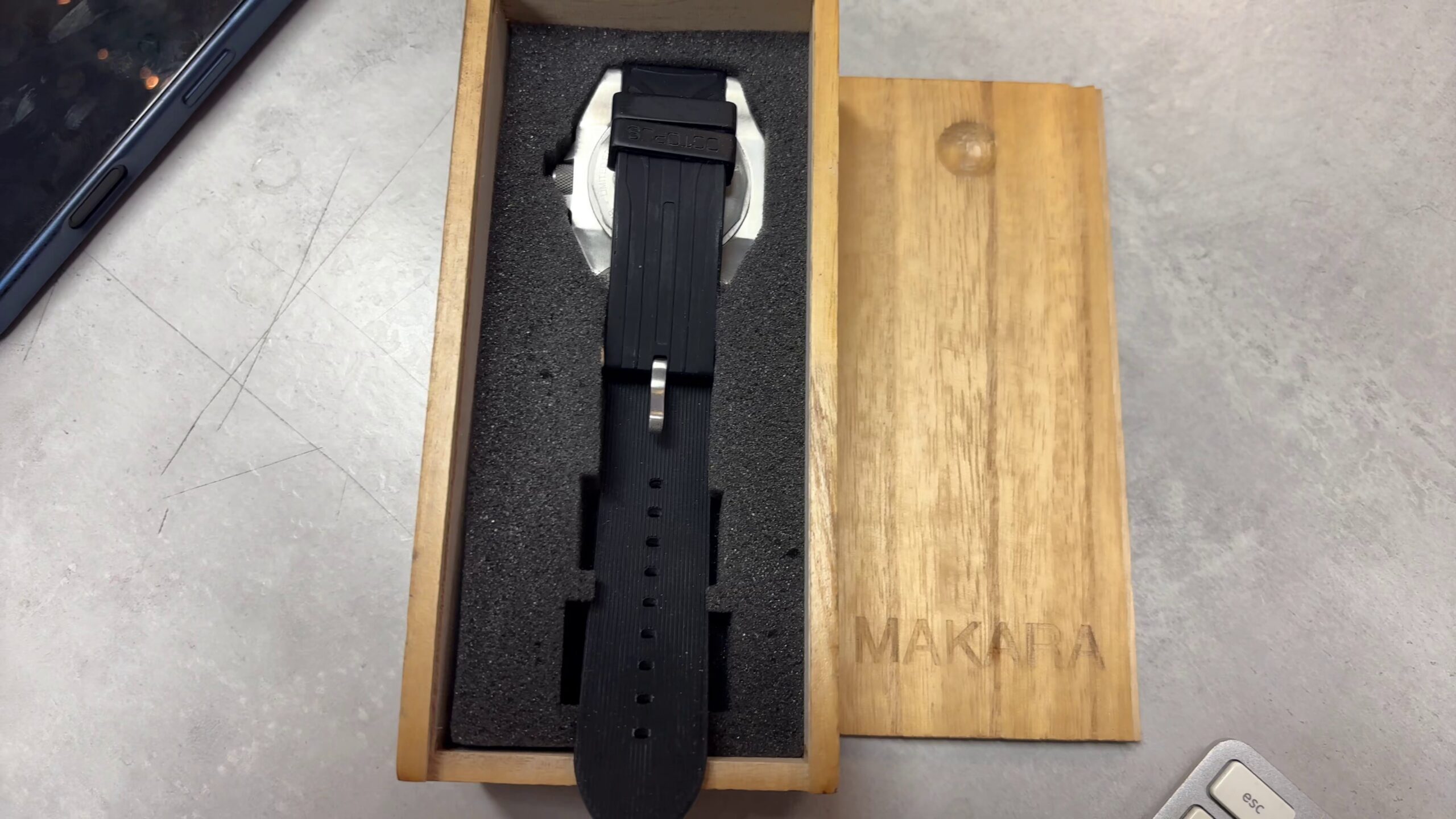 Makara Octopus, Taucheruhr, verschiedene Gehäusematerialien und Zifferblattfarben verfügbar, neuwertig. | Zustand: Sehr Gut | Farbe: schwarz – Bild 4