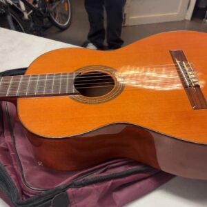 Aria AC-25, Konzert-Klassikgitarre, Made in Spain, massive Decke. Inkl. Tasche. Zustand: Gut. | Zustand: Gut