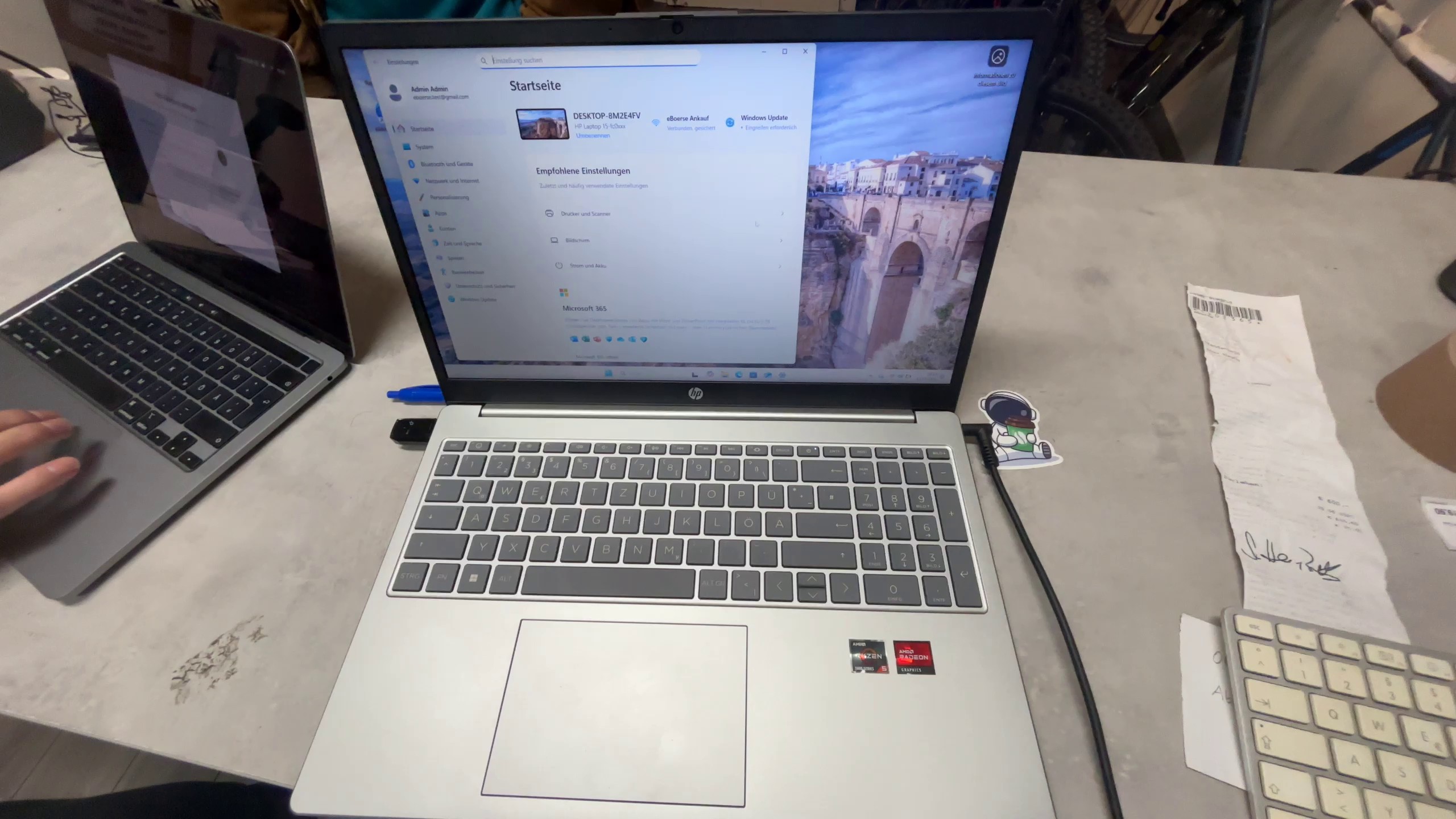 HP Pavilion 15-fc0253ng, Laptop mit AMD Ryzen 5 7520U, 16GB RAM, 512GB SSD | Zustand: Gut