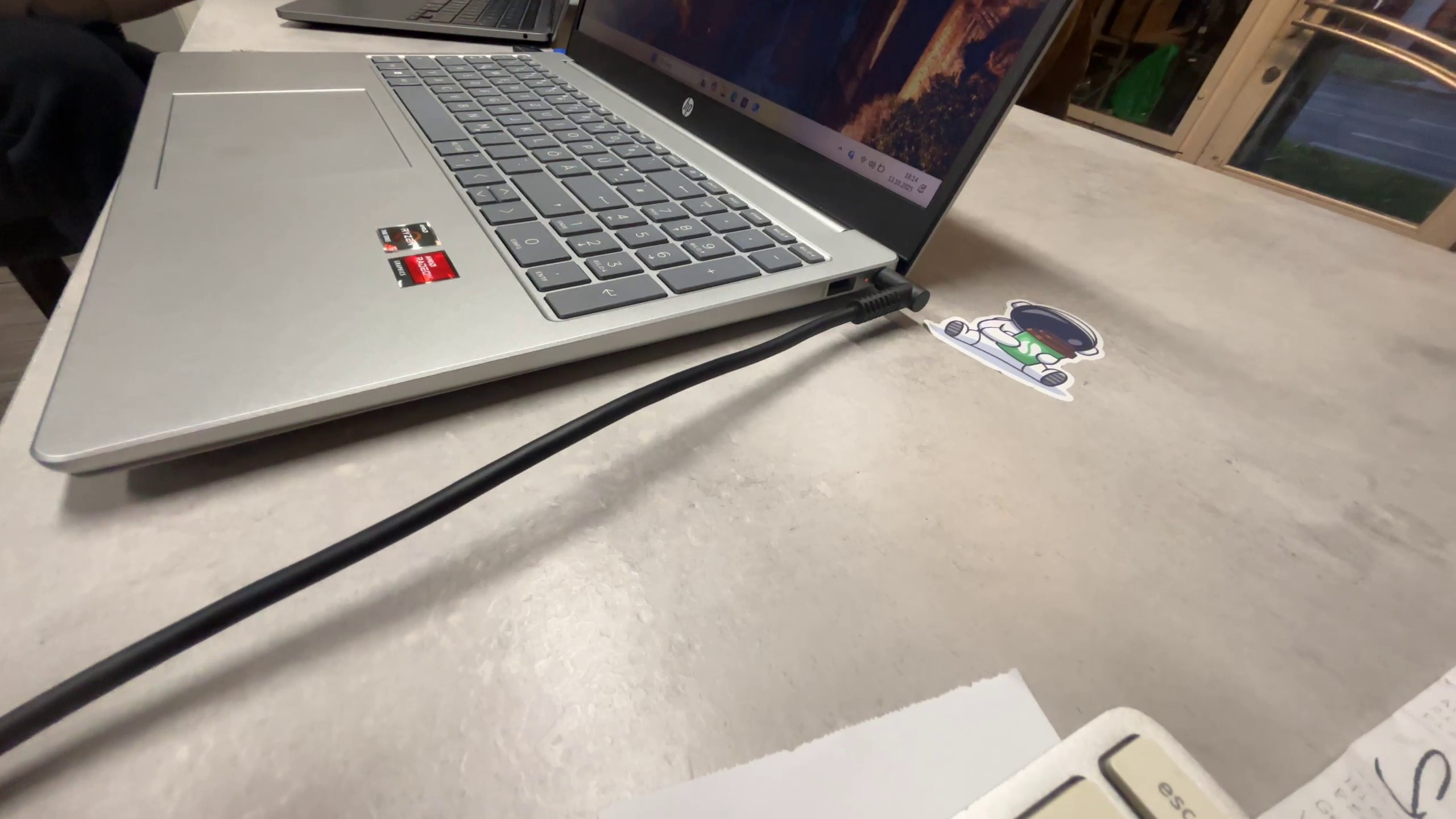 HP Pavilion 15-fc0253ng, Laptop mit AMD Ryzen 5 7520U, 16GB RAM, 512GB SSD | Zustand: Gut – Bild 3