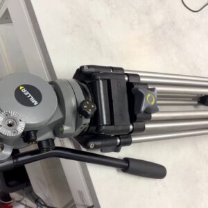 Miller DS-25 mit Tasche, Fluid-Kopf-Stativsystem DS-25 mit 2-stufigem Alloy-Stativ und Tragetasche. | Zustand: Gut