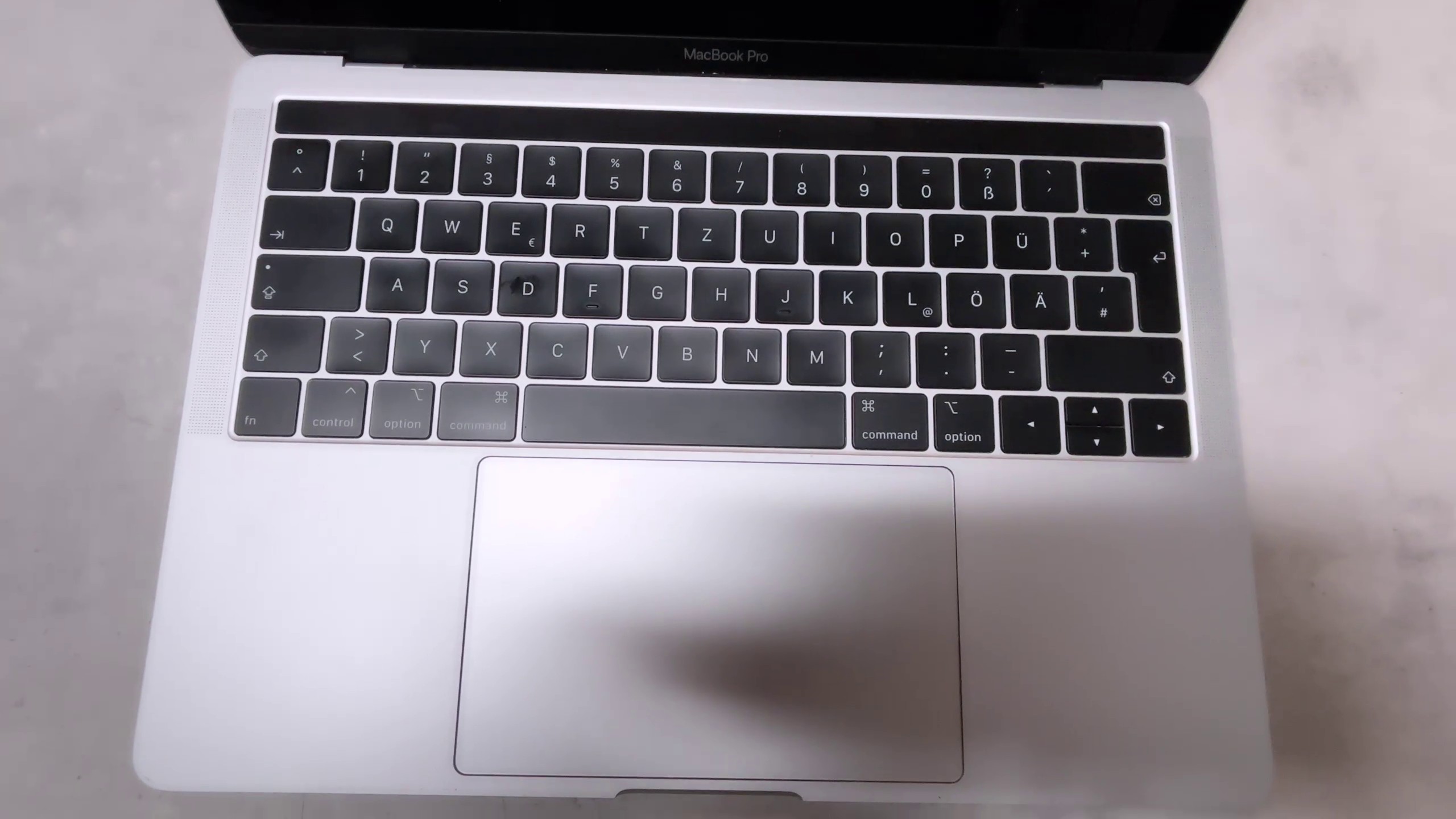 Macbook Pro 2019 I5 16gb , ohne ladegerät | Zustand: Gut – Bild 3