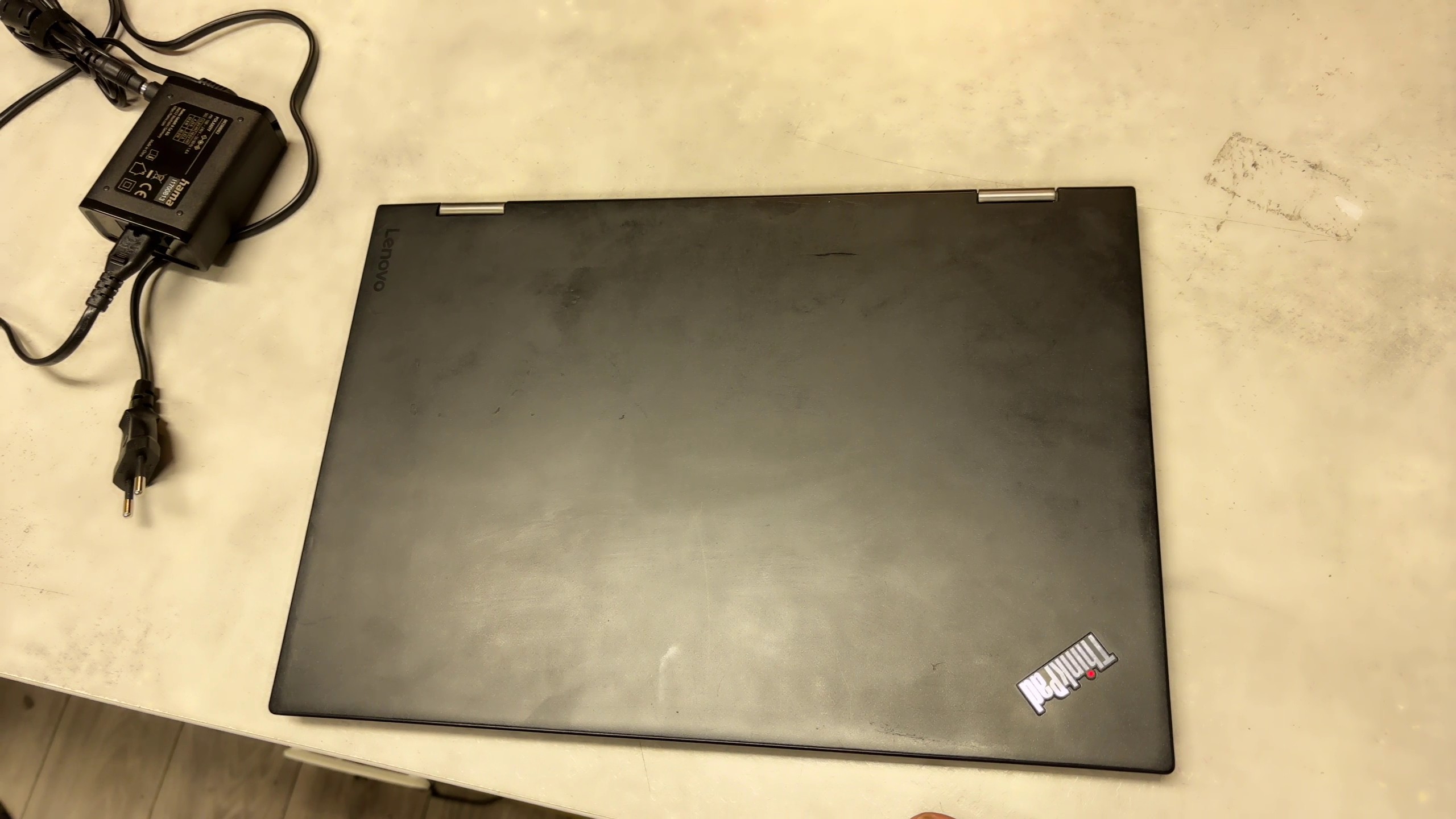 Lenovo ThinkPad X1 Yoga G1, i5-6200U, 8GB RAM, 256GB SSD, Windows 11. 14" FHD Touchscreen 2-in-1 Convertible.",
"thoughtSignature": "CuAEAdHtim+qbHsc+o5R0kLv+MNB5XPKmr7pJh | FRvZnXCDQeA | a3yqj | ZRAzShXC0vvfjWMOpFXd5XRfM | Zustand: Sehr Gut – Bild 6