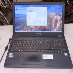 Terra Mobile 1715V, Core i5-7200U |  8 GB RAM |  256 GB SSD |  NVIDIA GeForce MX150 | Zustand: Sehr Gut