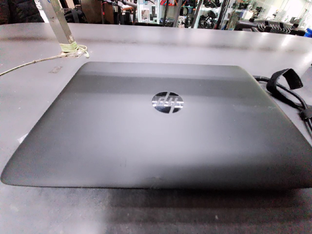 HP EliteBook 820 G2, 12,5" | i5-5200U 2,2 GHz | 4 GB RAM | 256 GB SSD | Win 10 Pro DE. Akku defekt, inkl. Ladegerät. | Zustand: Gut – Bild 3