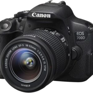 Canon EOS 700D Kit, EF-S 18-55mm f | 3.5-5.6 IS STM Objektiv, mit Originalverpackung. Achtung: Ohne Ladegerät! | Zustand: Sehr Gut