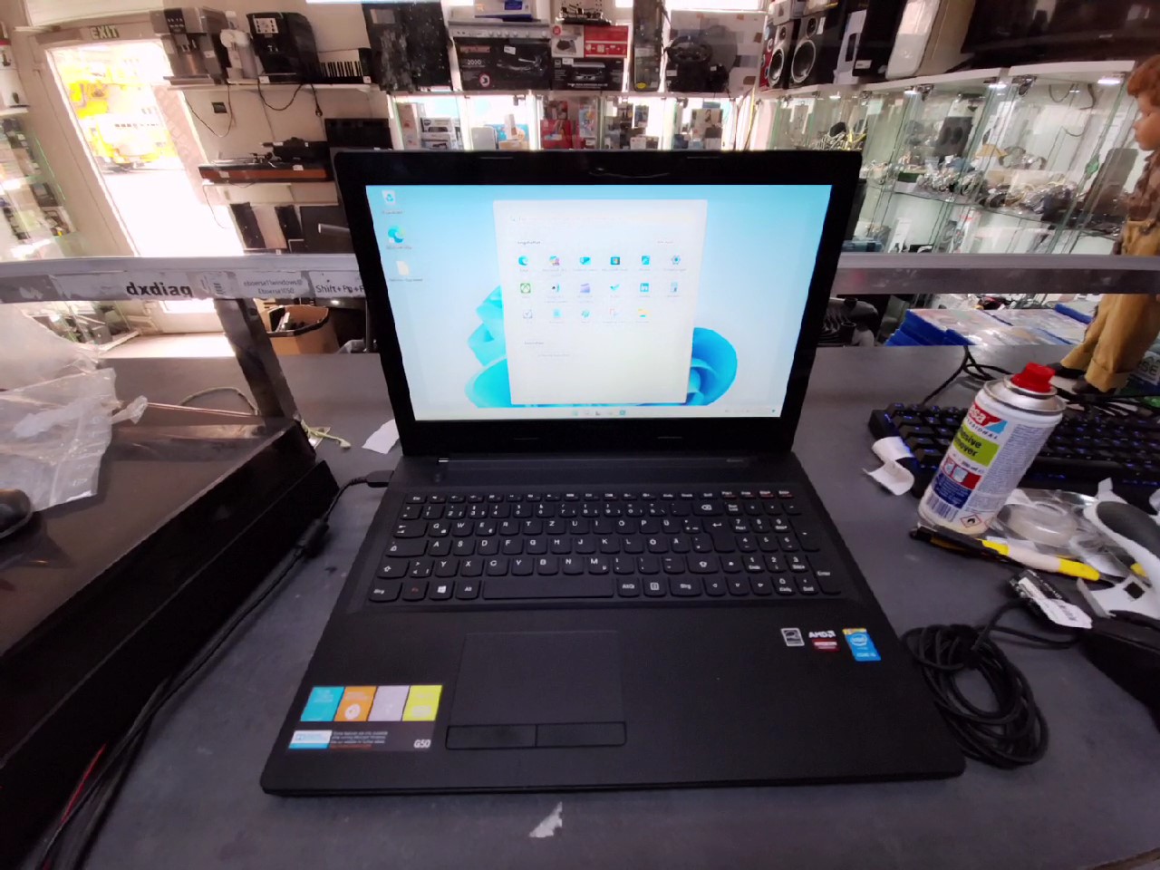 Lenovo G50-70, i5-4200U, 16GB RAM, 256GB SSD, Win 11 Pro, AMD Radeon HD 8500M. Touchpad defekt. Inkl. Ladegerät. | Zustand: Gut – Bild 2