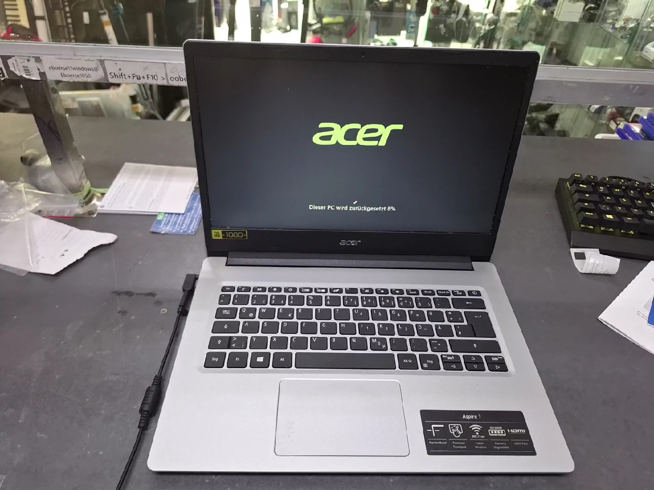 Acer Aspire 1 Amd 3020e,14 Zoll, DE, 4gb | 64gb, mit ladegerät | Zustand: Sehr Gut