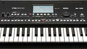 Korg Pa300 Keyboard, Ladegerät, schwarze Tasche und Pedal inklusive. Master-Volume-Regler gebrochen, erste Taste geklebt. | Zustand: In Ordnung