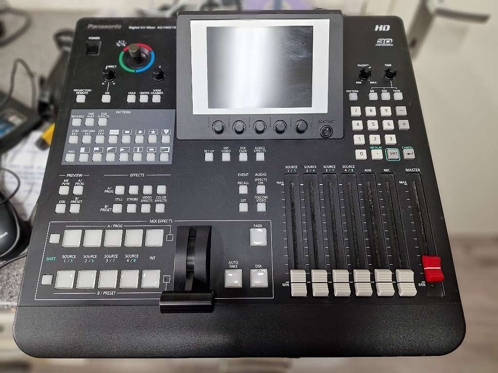 Panasonic AG-HMX100 Digital AV Mixer, Kompakter All-in-One HD | SD Digital AV Mixer mit Video-Switcher, Audio-Mixer und Effekten. | Zustand: Sehr Gut