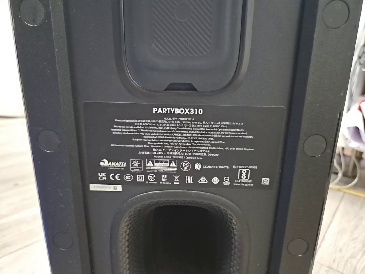 JBL Partybox 310 Schwarz, Tragbarer Party-Lautsprecher mit 240W JBL Pro Sound und dynamischer Lichtshow, IPX4. – Bild 4