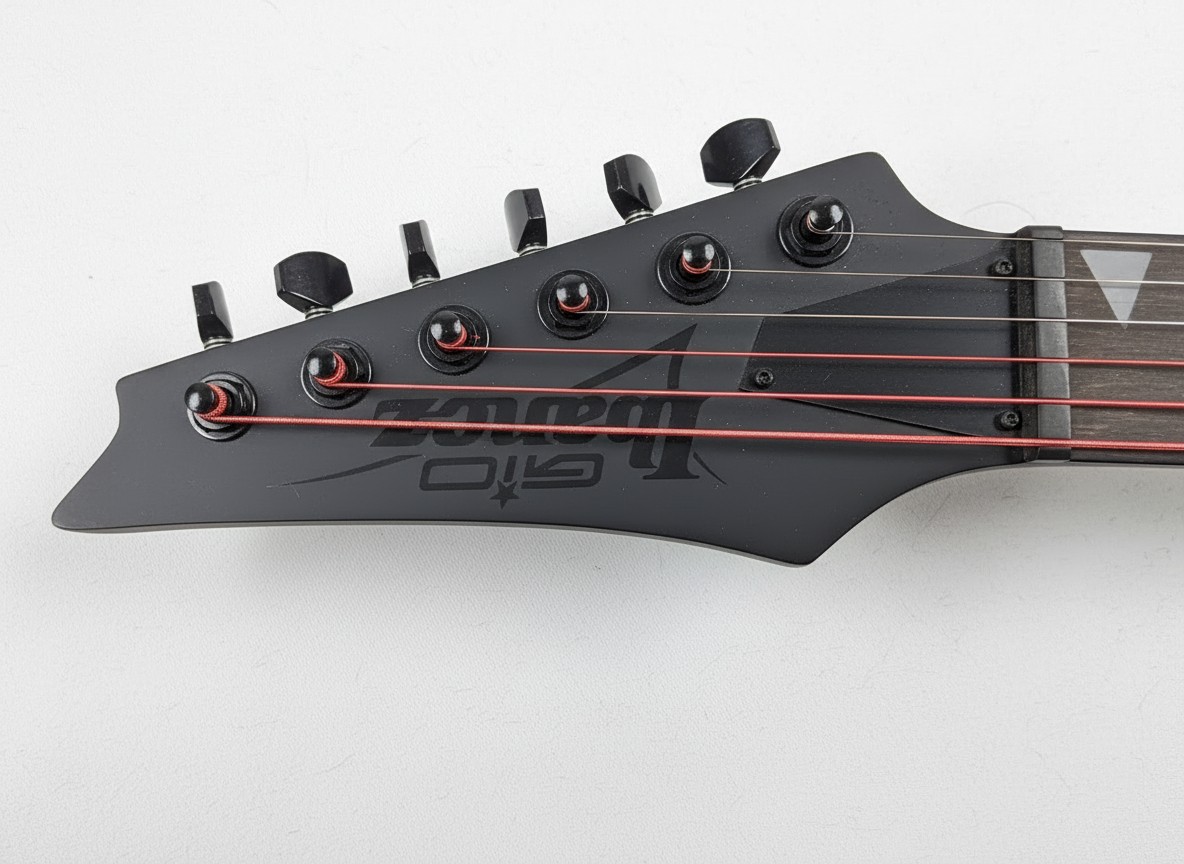 Ibanez Gio 7-Saiter E-Gitarre, Schwarze 7-saitige E-Gitarre der Ibanez Gio Serie inklusive Tasche. | Zustand: Gut – Bild 4