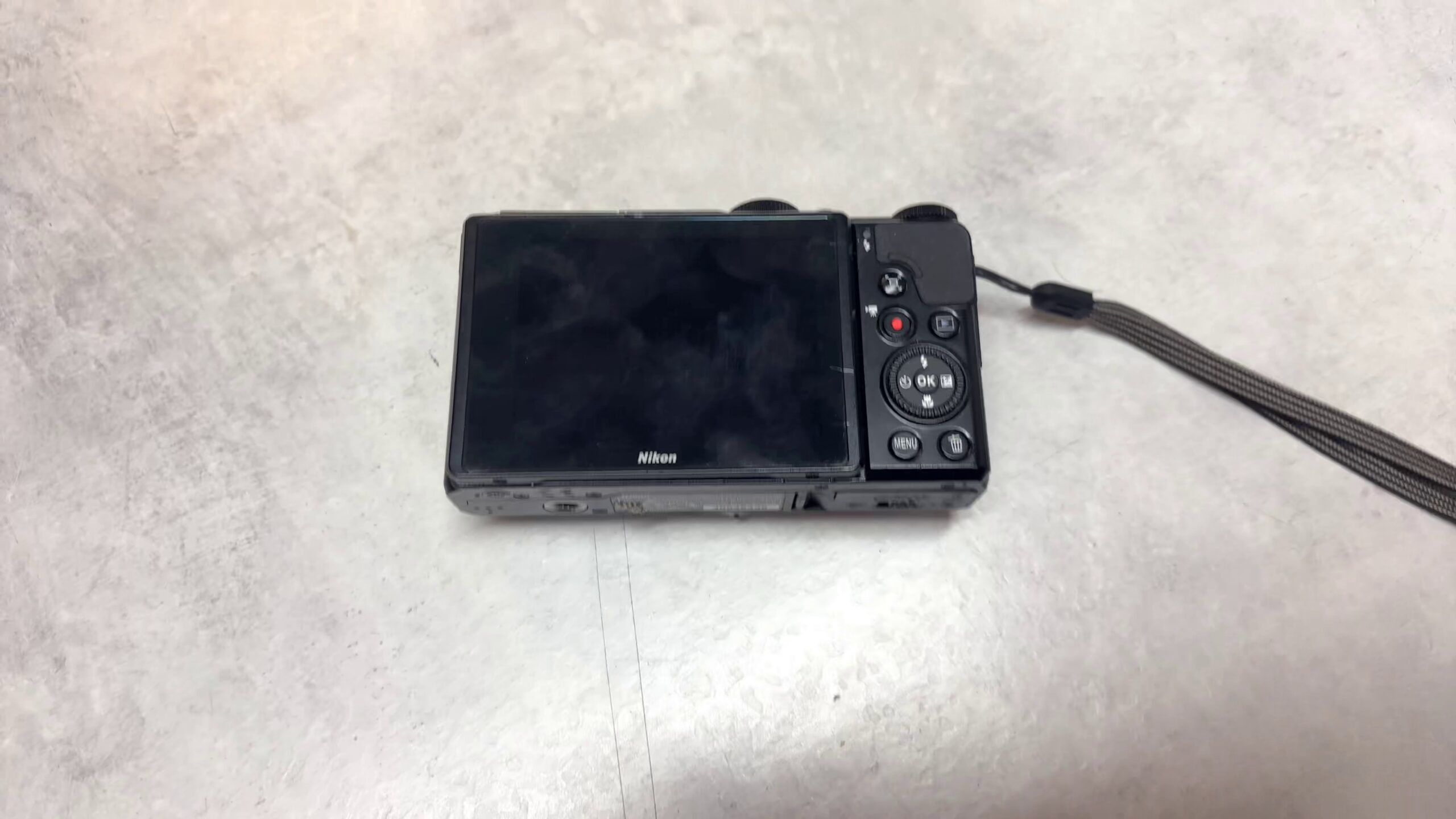 Nikon Coolpix A900 4K, Super-Zoom Kamera, 35-fach opt. Zoom, ohne Ladestation | Zerkratzt | Zustand: Gut – Bild 2