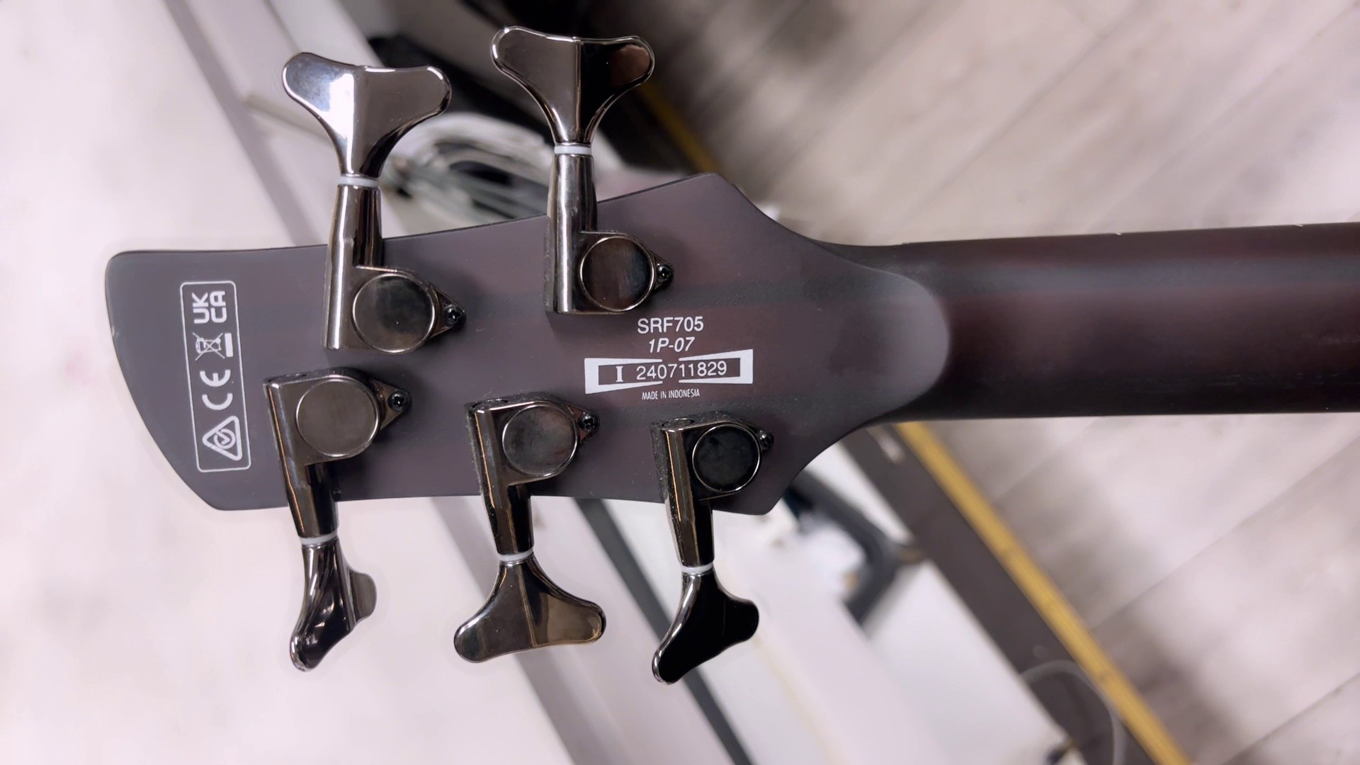 Ibanez SRF705 Fretless Bass, 5-Saiter, mit Tasche und Rechnung von Klangfarbe, Brown Burst Flat (vermutlich) | Zustand: Wie Neu – Bild 2