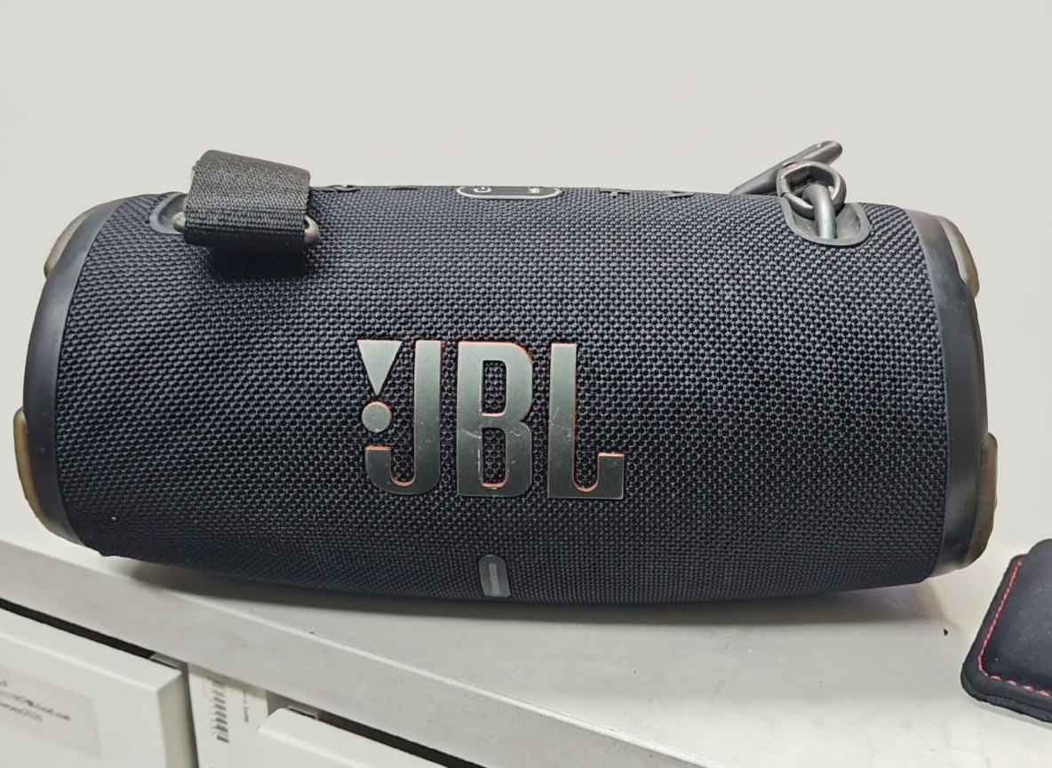 JBL Xtreme 3 Schwarz, Tragbarer Bluetooth-Lautsprecher mit JBL Original Pro Sound, 15 Std. Akkulaufzeit und IP67-Zertifizierung. | Zustand: Sehr Gut | Farbe: schwarz – Bild 2