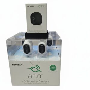 NETGEAR Arlo VMS3430 4 Kameras Set Weiß, 4x 100% kabellose HD Sicherheitskameras für innen | außen, inkl. Originalverpackung. | Zustand: Sehr Gut