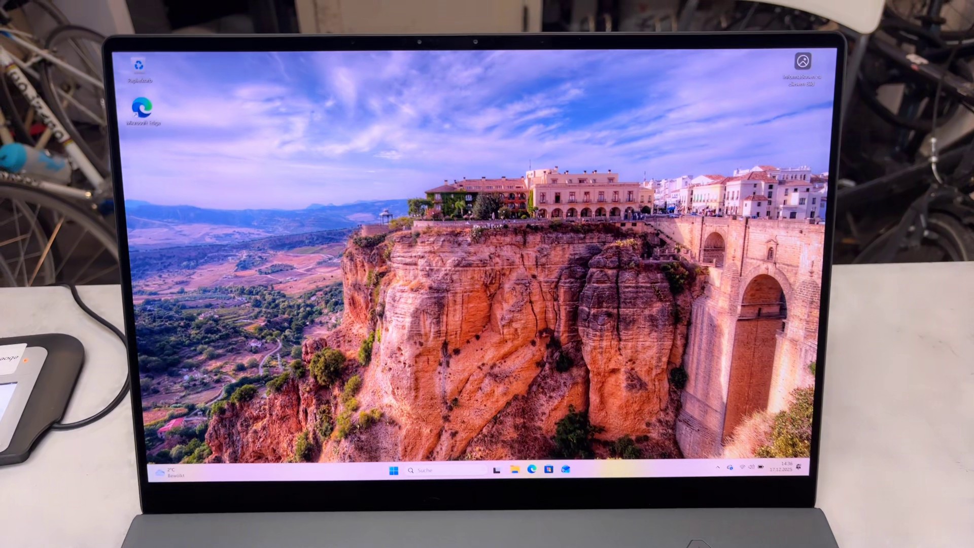 Asus ROG Zephyrus G16 GU605MY 2024, Intel Core Ultra 9, 32GB RAM, 2TB SSD, RTX 4090 16GB, DE-Tastatur | OVP | Zustand: Sehr Gut – Bild 3